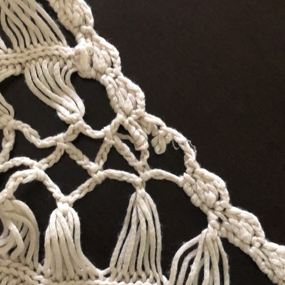 Willow & Clay Natural Open Weave Boho Top Fringe Festival - Picture 4 of 6